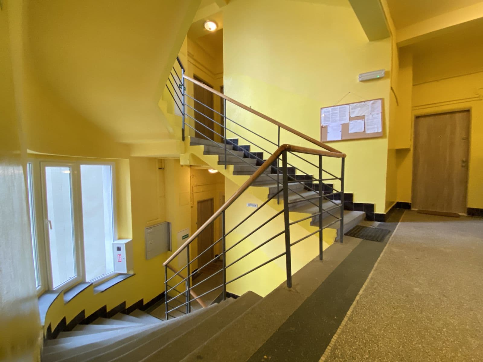 Pronájem bytu 2+1 44 m², Ruská, Praha, Praha Pronájem bytu 2+1 44 m², Ruská, Praha, Praha