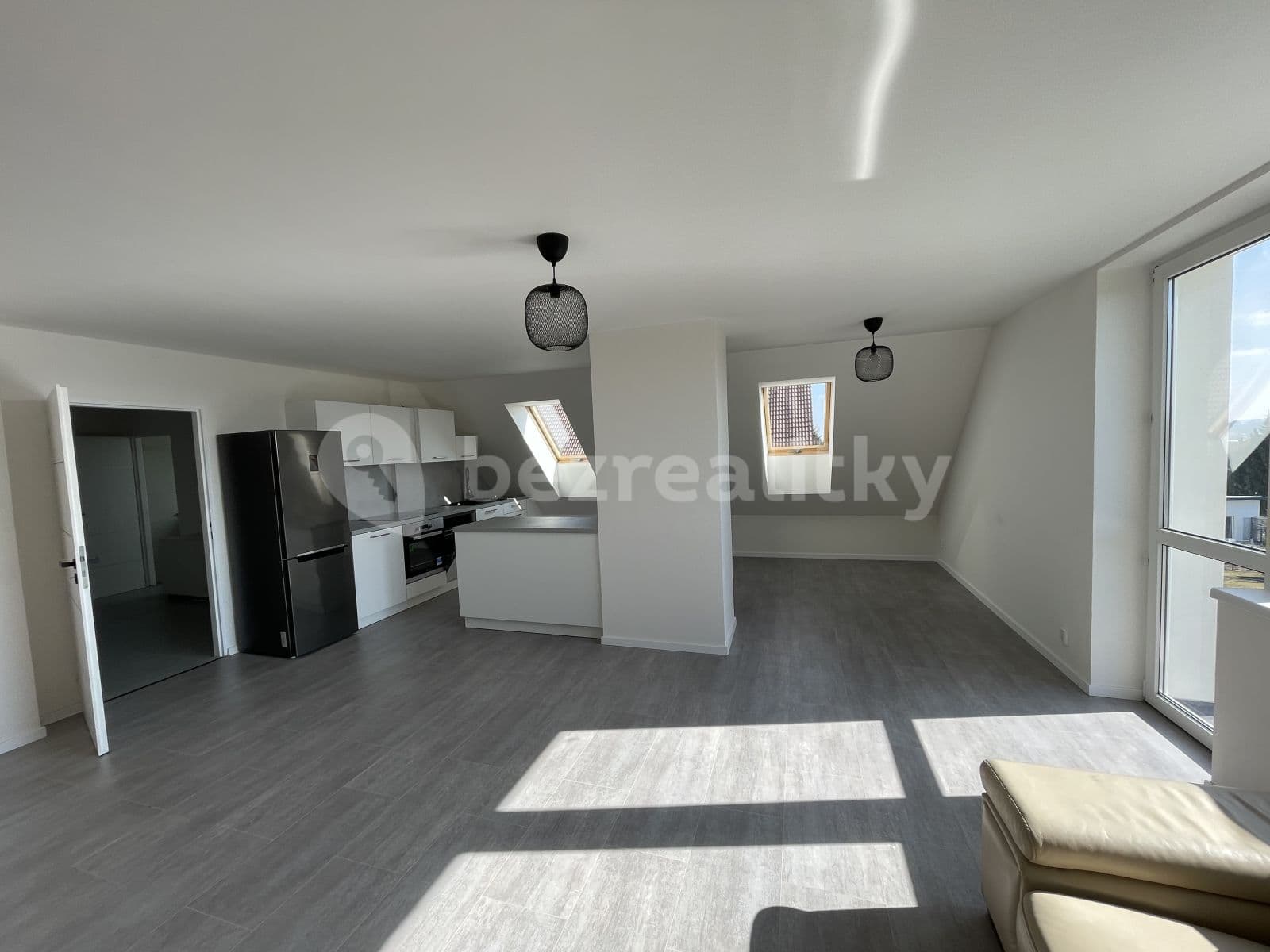 Pronájem bytu 3+kk 120 m², Severní, Horoměřice, Středočeský kraj Pronájem bytu 3+kk 120 m², Severní, Horoměřice, Středočeský kraj