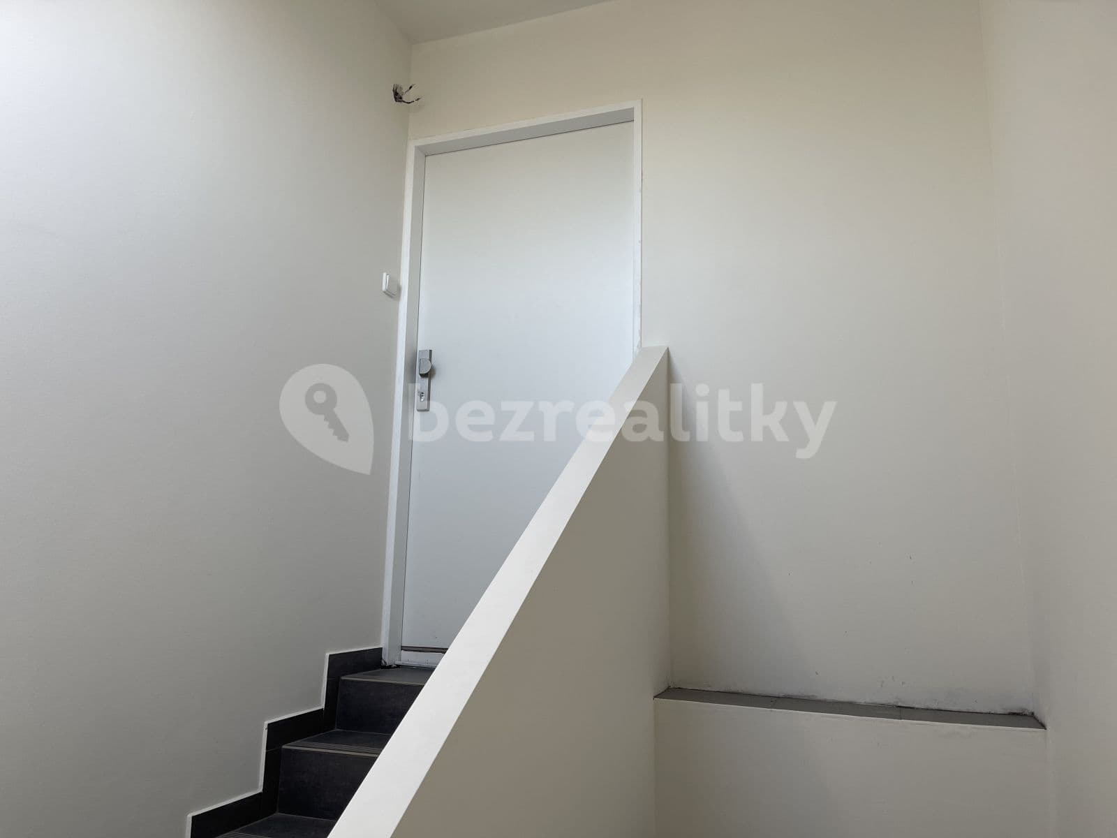 Pronájem bytu 3+kk 120 m², Severní, Horoměřice, Středočeský kraj Pronájem bytu 3+kk 120 m², Severní, Horoměřice, Středočeský kraj