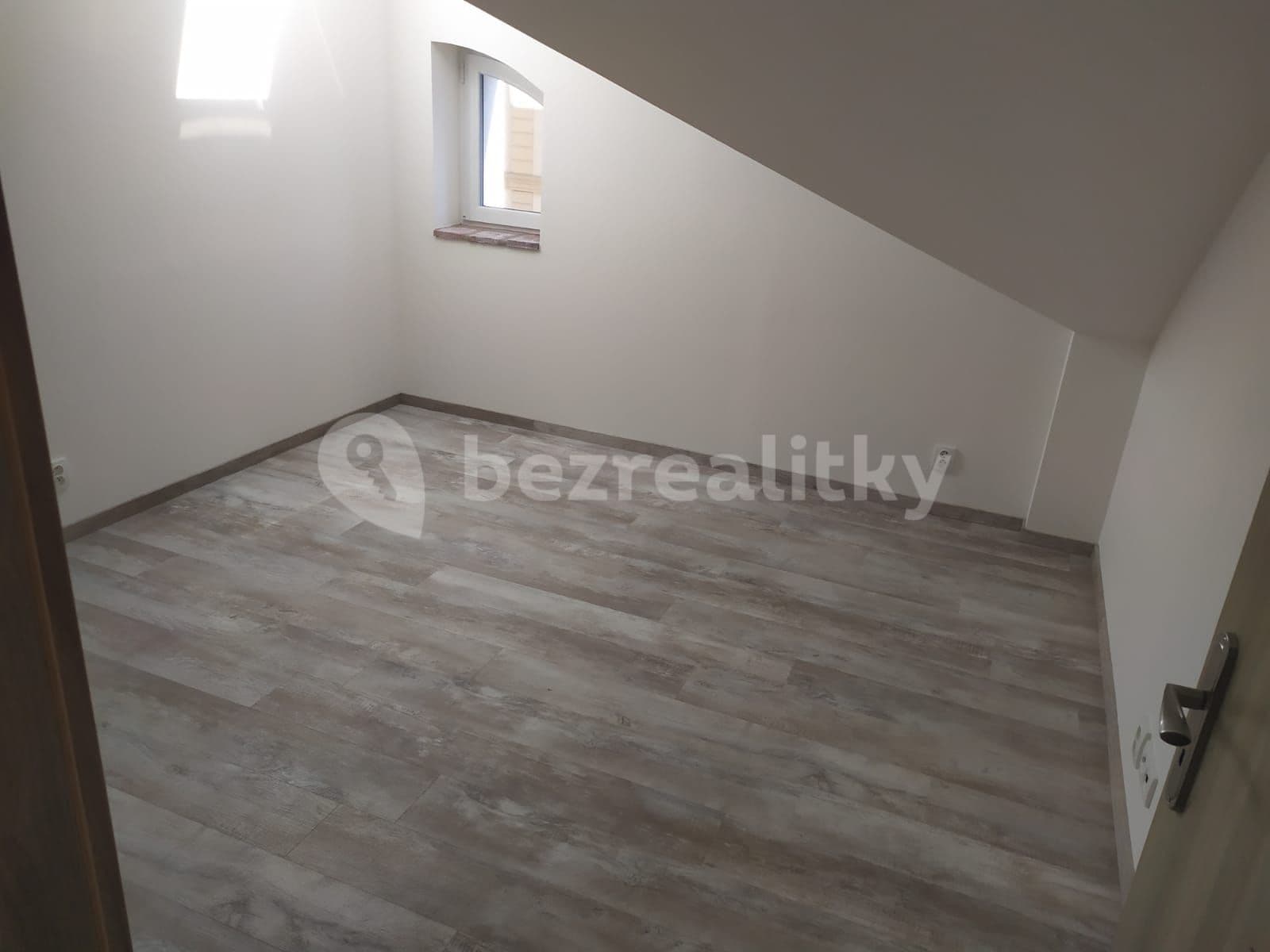 Pronájem bytu 2+1 48 m², Šafářova, Praha, Praha Pronájem bytu 2+1 48 m², Šafářova, Praha, Praha