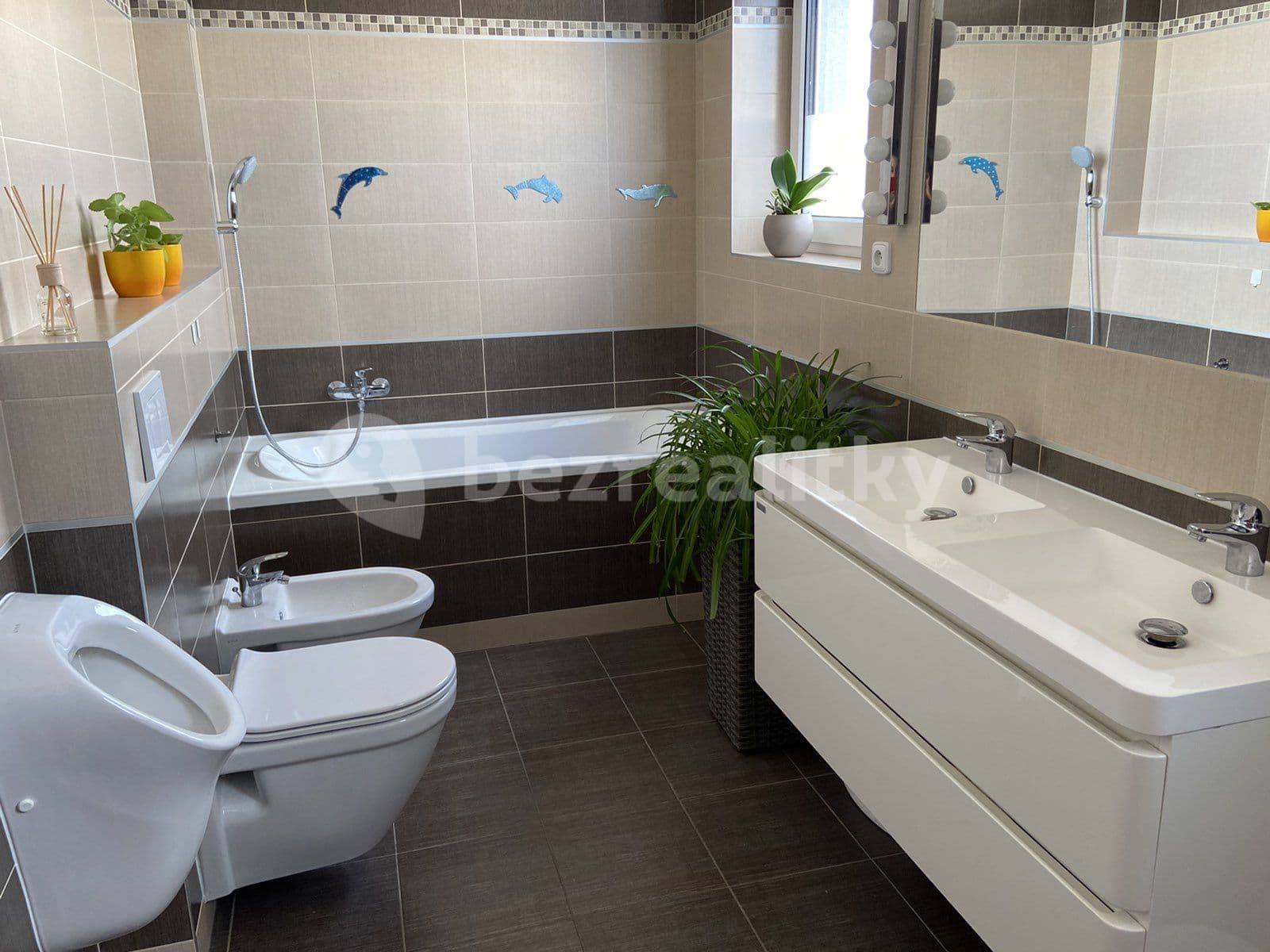 Pronájem domu 170 m², pozemek 370 m², Škarvadova, Praha, Praha Pronájem domu 170 m², pozemek 370 m², Škarvadova, Praha, Praha