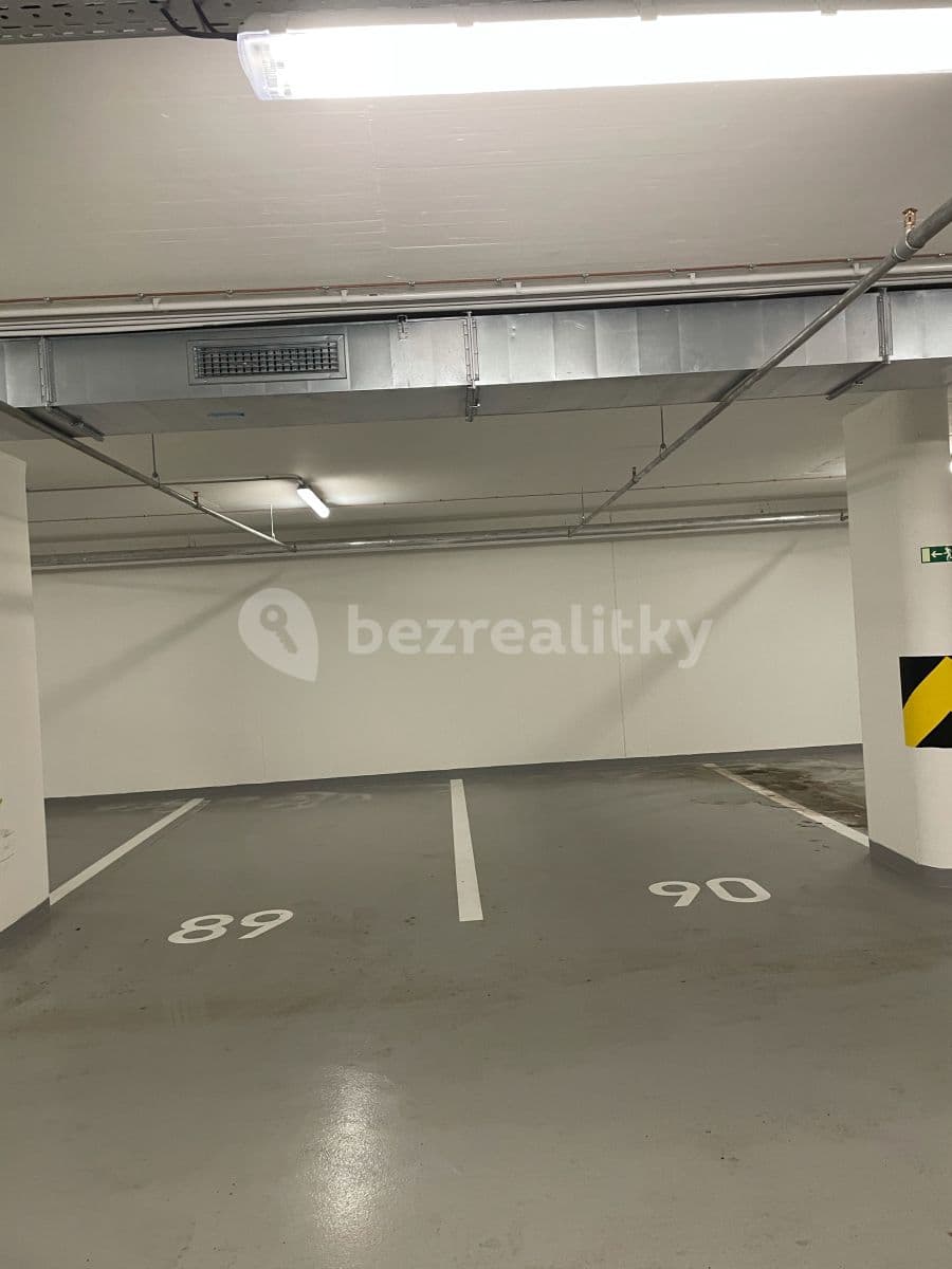Pronájem garáže 13 m², Argentinská, Praha, Praha Pronájem garáže 13 m², Argentinská, Praha, Praha