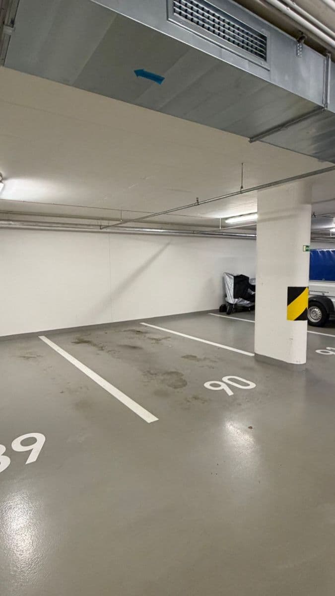 Pronájem garáže 13 m², Argentinská, Praha, Praha Pronájem garáže 13 m², Argentinská, Praha, Praha