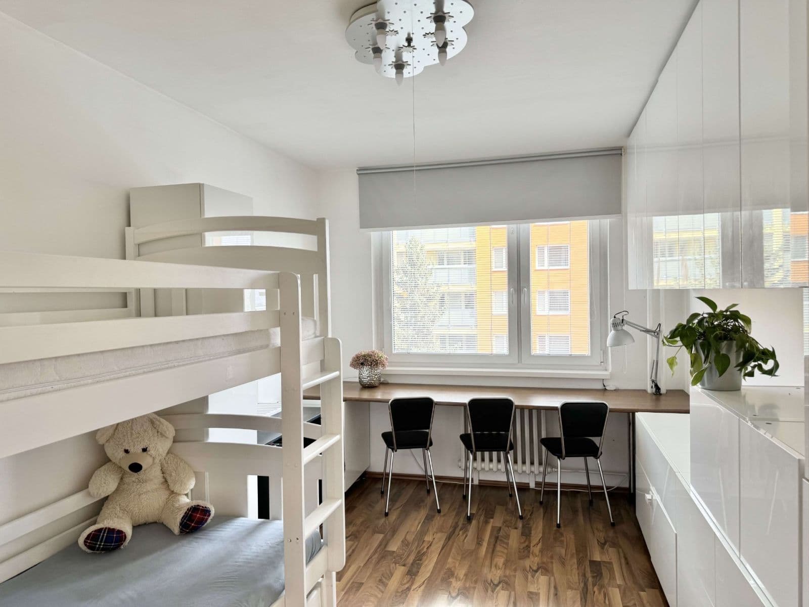 Prodej bytu 3+1 73 m², Jateční, Kolín, Středočeský kraj Prodej bytu 3+1 73 m², Jateční, Kolín, Středočeský kraj
