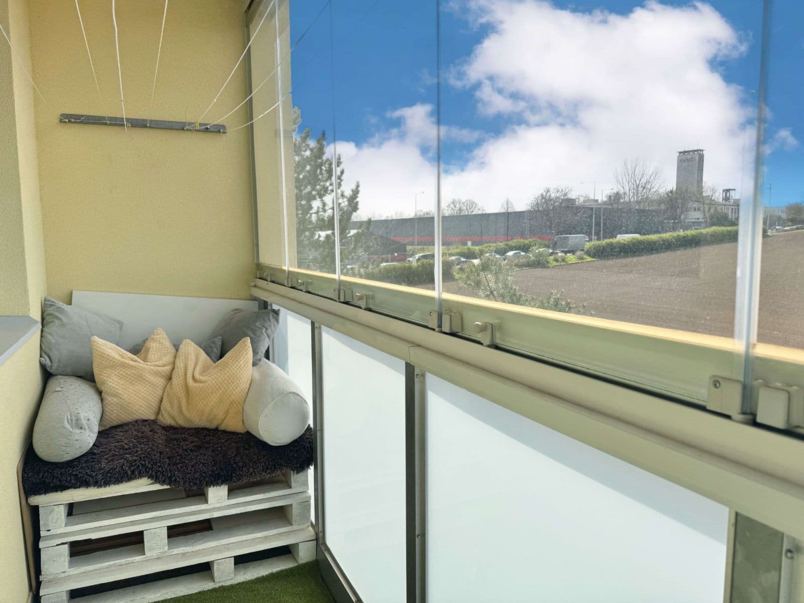 Prodej bytu 3+1 73 m², Jateční, Kolín, Středočeský kraj Prodej bytu 3+1 73 m², Jateční, Kolín, Středočeský kraj