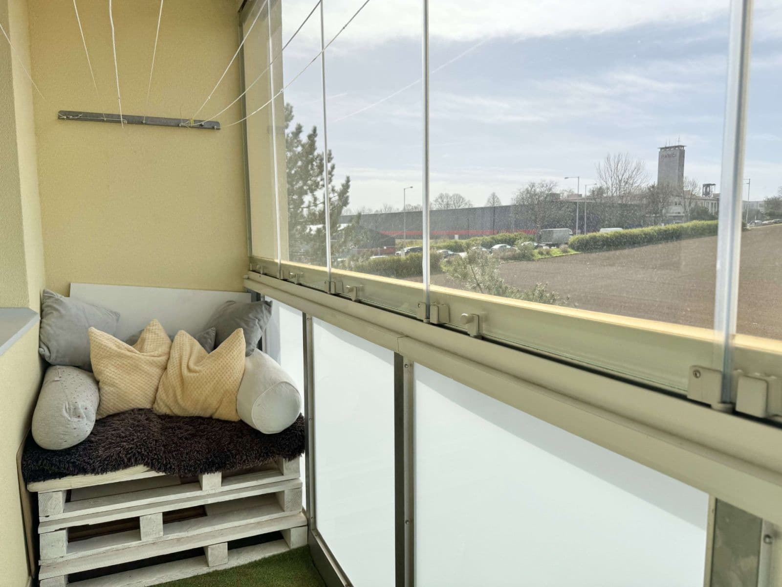 Prodej bytu 3+1 73 m², Jateční, Kolín, Středočeský kraj Prodej bytu 3+1 73 m², Jateční, Kolín, Středočeský kraj