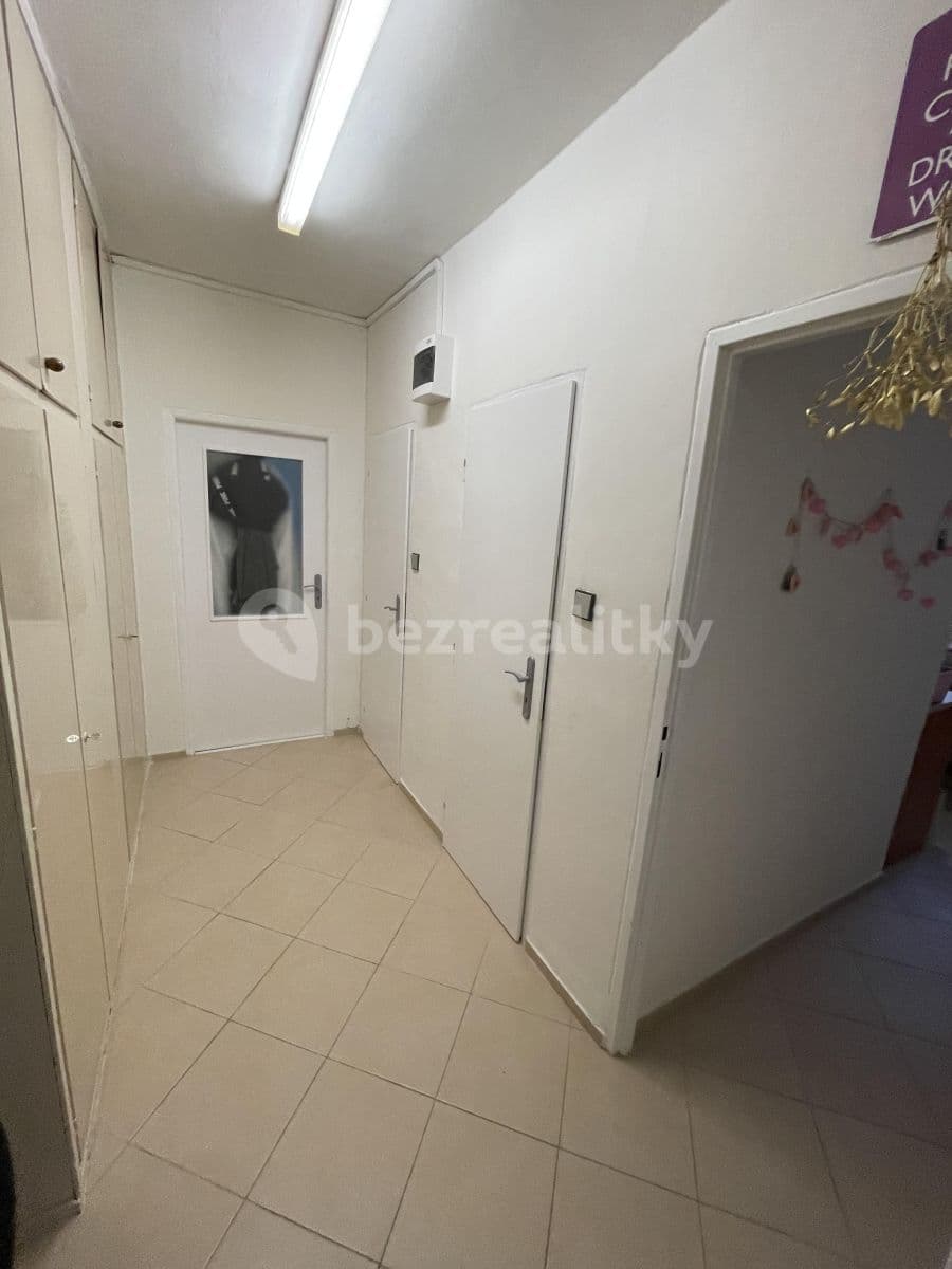 Pronájem bytu 2+1 52 m², Káranská, Praha, Praha Pronájem bytu 2+1 52 m², Káranská, Praha, Praha