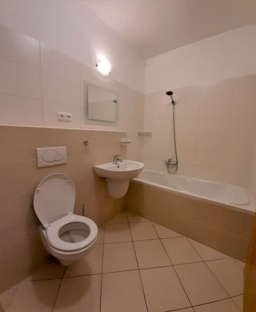Pronájem bytu 2+kk 64 m², Petržílkova, Praha, Praha Pronájem bytu 2+kk 64 m², Petržílkova, Praha, Praha