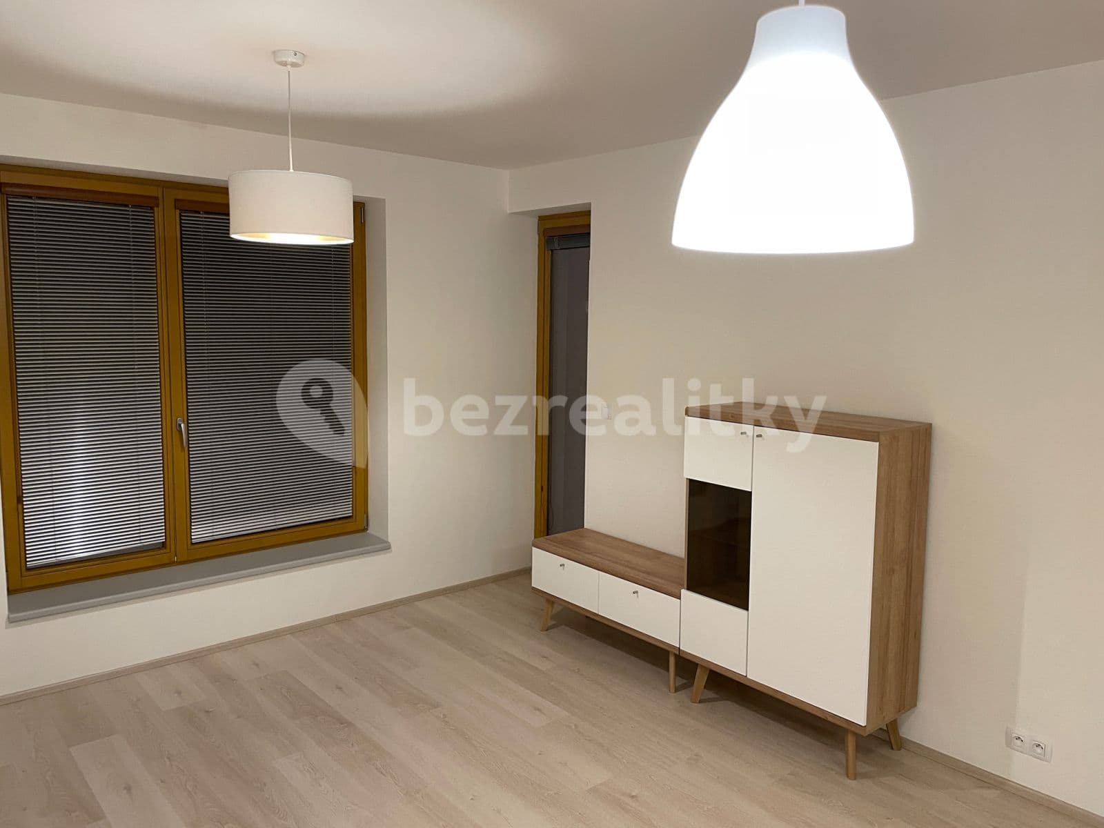Pronájem bytu 2+kk 54 m², Tovární, Čelákovice, Středočeský kraj Pronájem bytu 2+kk 54 m², Tovární, Čelákovice, Středočeský kraj