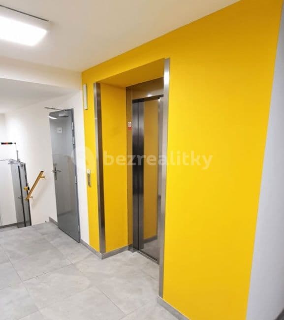 Pronájem bytu 2+kk 54 m², Tovární, Čelákovice, Středočeský kraj Pronájem bytu 2+kk 54 m², Tovární, Čelákovice, Středočeský kraj