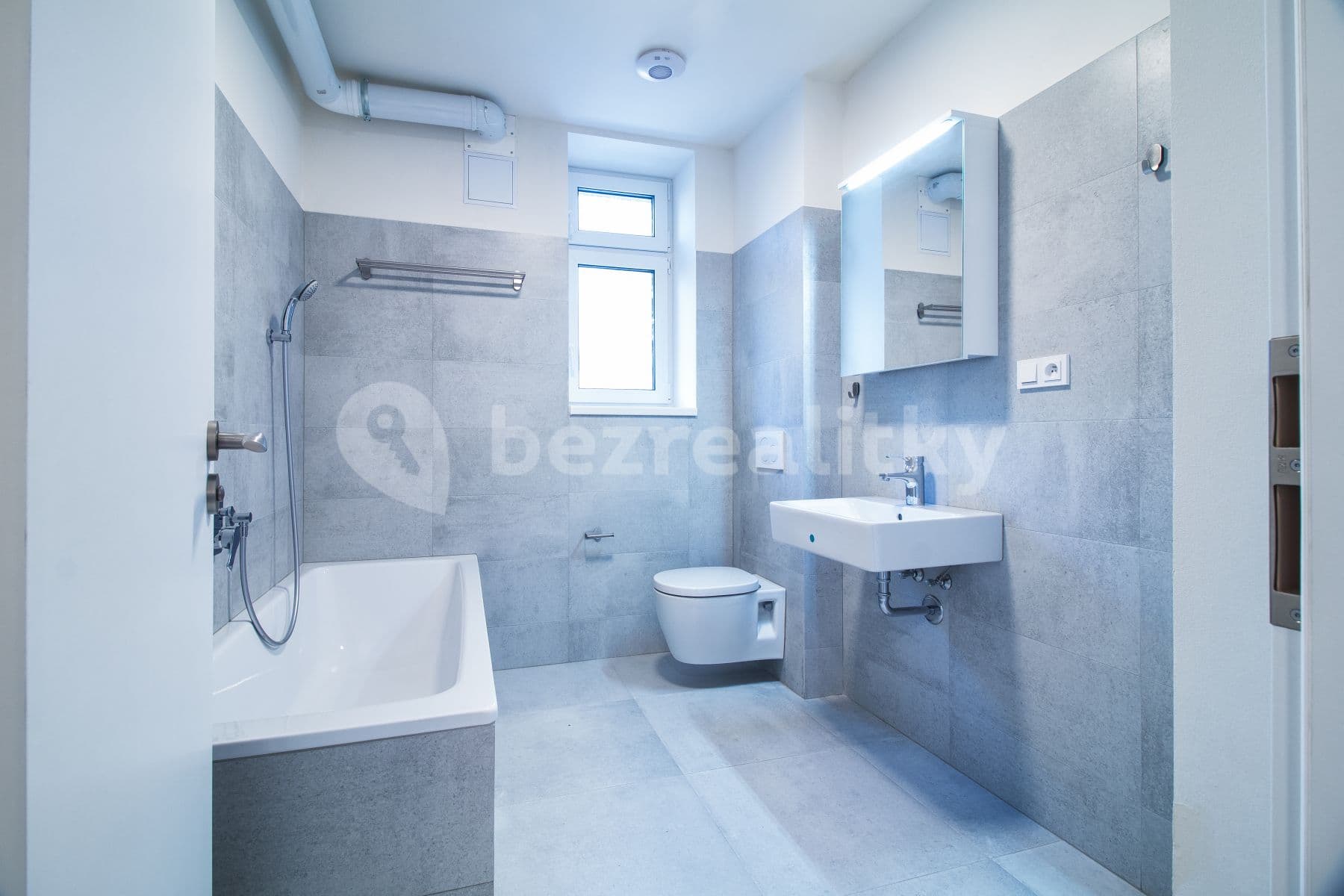 Pronájem bytu 2+1 89 m², Holého, Liberec, Liberecký kraj Pronájem bytu 2+1 89 m², Holého, Liberec, Liberecký kraj