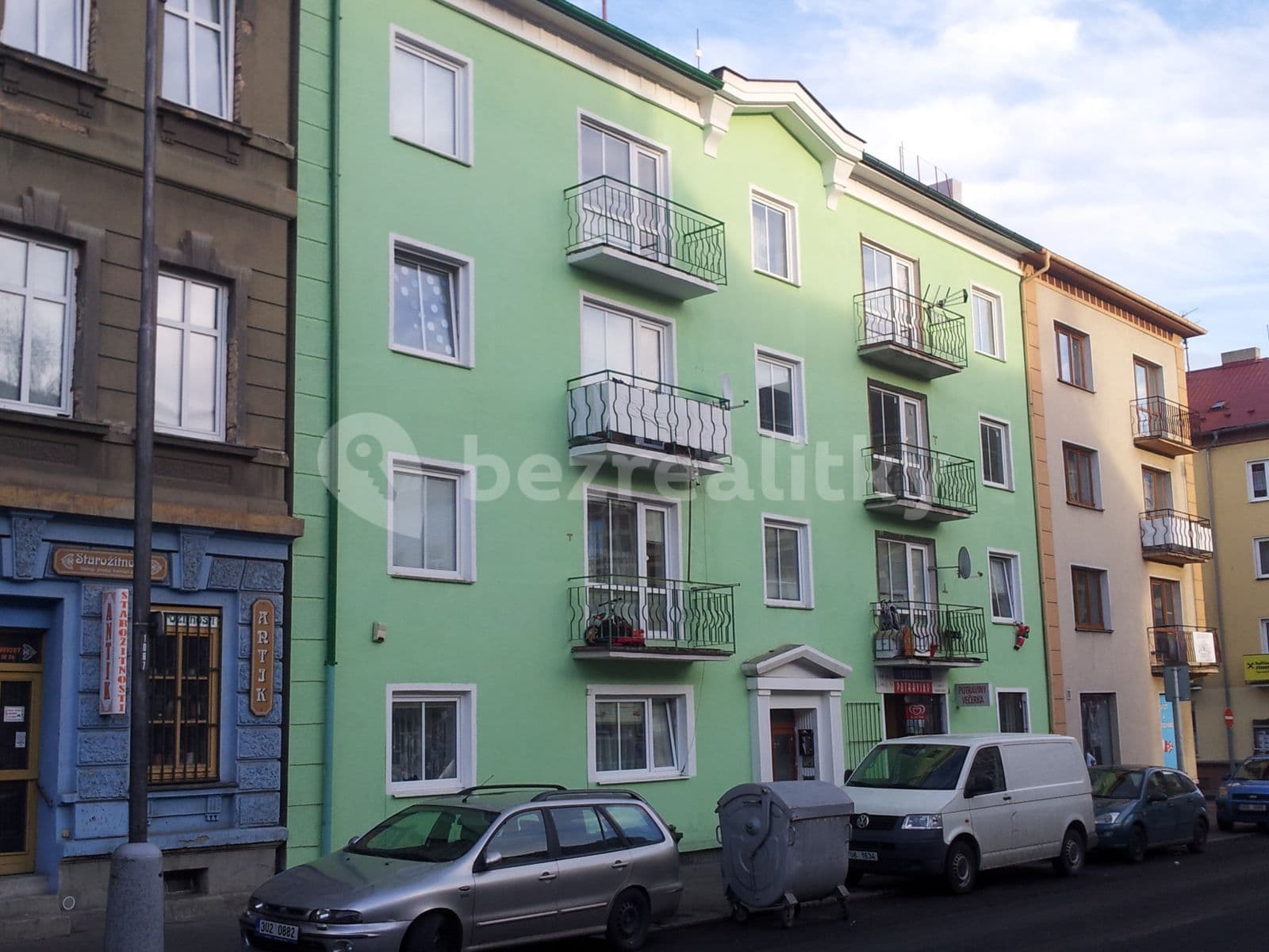 Pronájem bytu 2+kk 70 m², Školní, Chomutov, Ústecký kraj Pronájem bytu 2+kk 70 m², Školní, Chomutov, Ústecký kraj