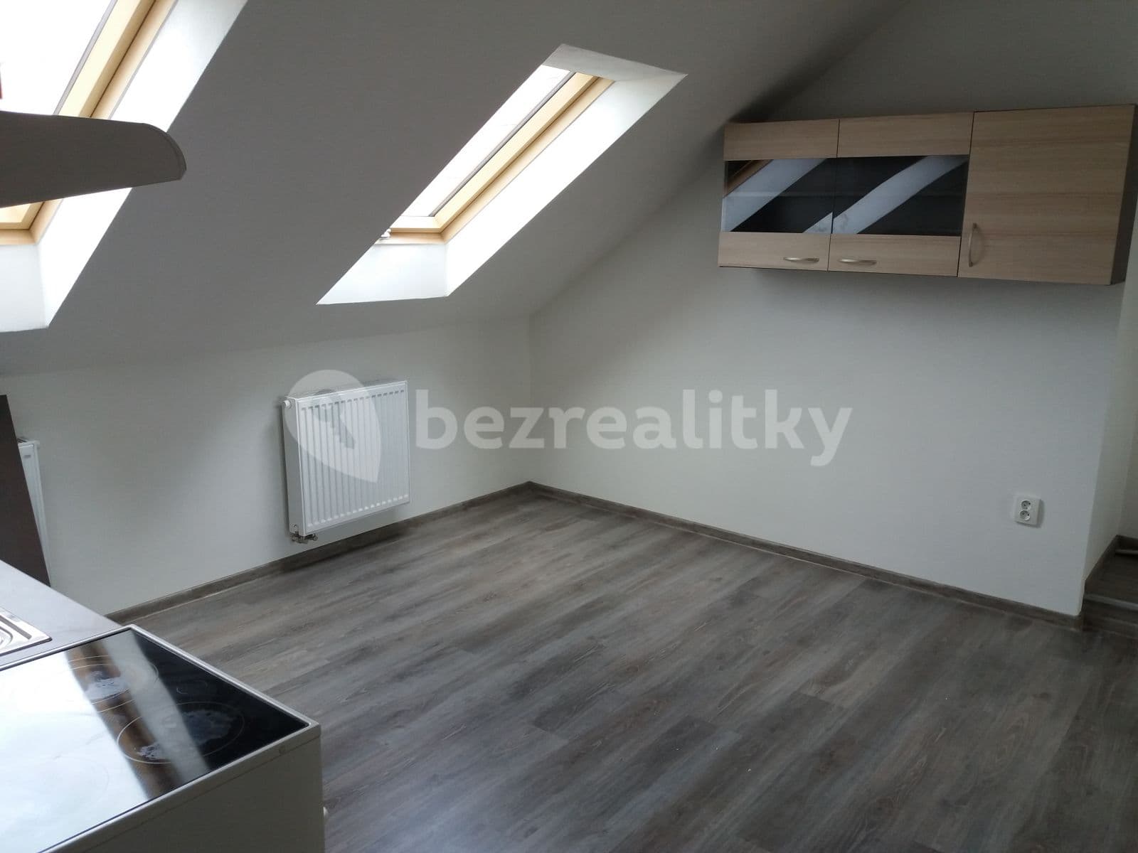 Pronájem bytu 2+kk 70 m², Školní, Chomutov, Ústecký kraj Pronájem bytu 2+kk 70 m², Školní, Chomutov, Ústecký kraj
