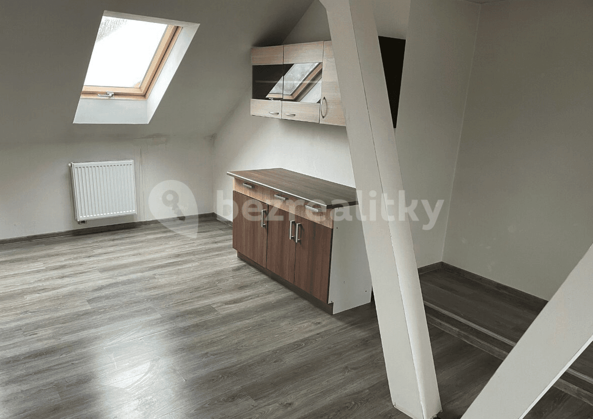 Pronájem bytu 2+kk 70 m², Školní, Chomutov, Ústecký kraj Pronájem bytu 2+kk 70 m², Školní, Chomutov, Ústecký kraj
