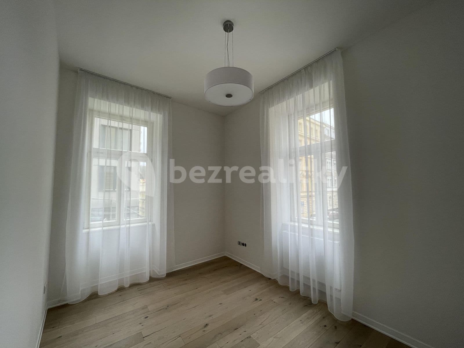 Pronájem bytu 2+kk 37 m², Kmochova, Praha, Praha Pronájem bytu 2+kk 37 m², Kmochova, Praha, Praha