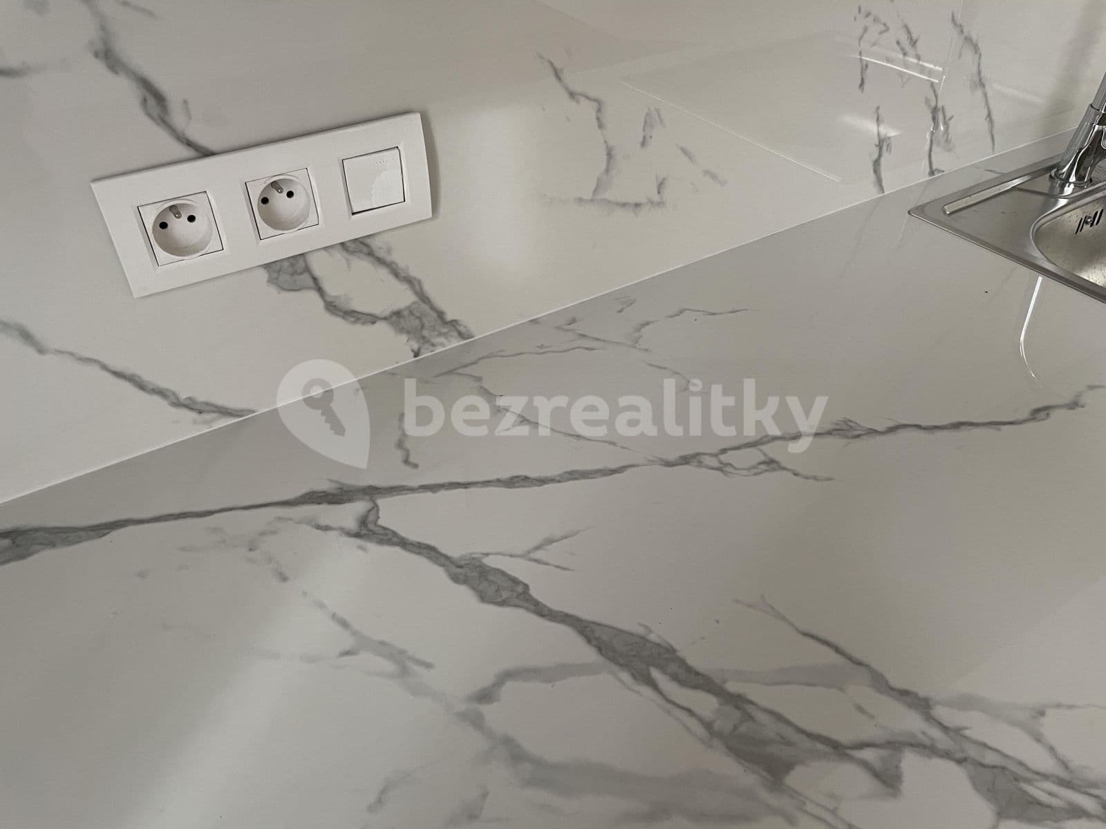 Pronájem bytu 2+kk 37 m², Kmochova, Praha, Praha Pronájem bytu 2+kk 37 m², Kmochova, Praha, Praha