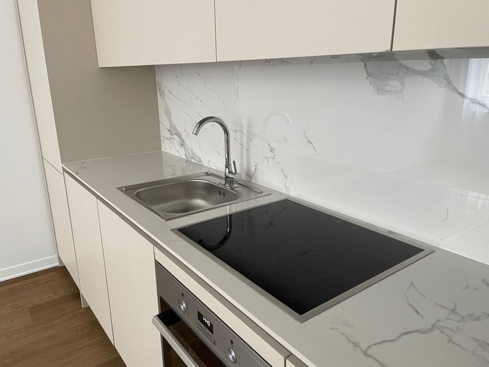 Pronájem bytu 2+kk 47 m², Kmochova, Praha, Praha Pronájem bytu 2+kk 47 m², Kmochova, Praha, Praha