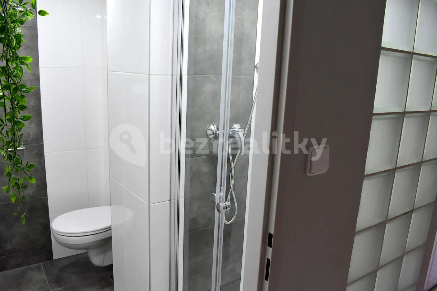 Pronájem bytu Garsoniéra 15 m², Novákových, Praha, Praha Pronájem bytu Garsoniéra 15 m², Novákových, Praha, Praha