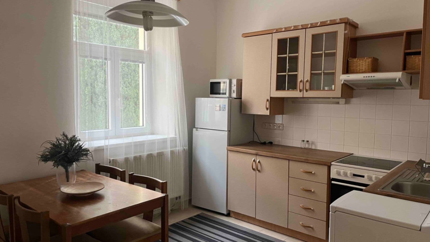 Pronájem bytu 1+1 46 m², Cetyňská, Praha, Praha Pronájem bytu 1+1 46 m², Cetyňská, Praha, Praha