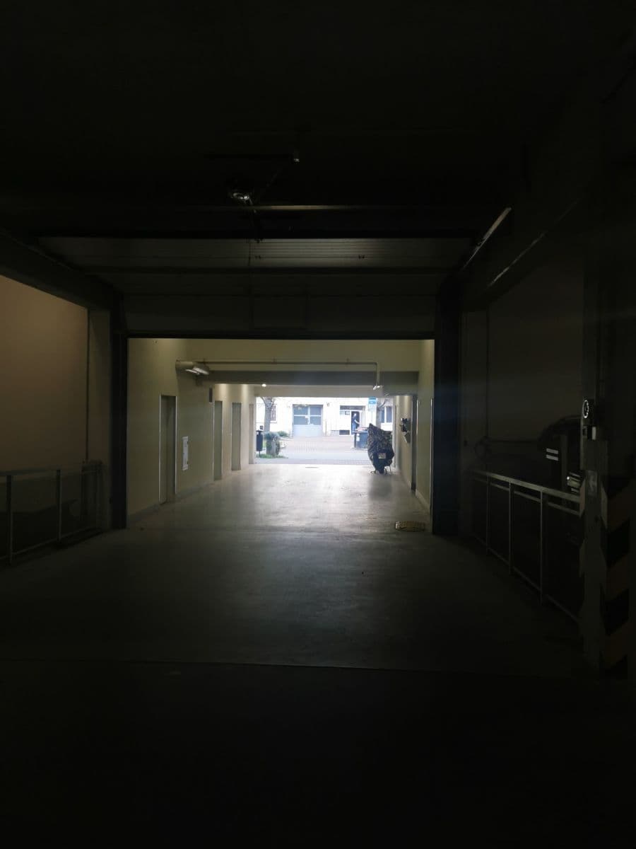 Pronájem garáže 14 m², Rostislavovo náměstí, Brno, Jihomoravský kraj Pronájem garáže 14 m², Rostislavovo náměstí, Brno, Jihomoravský kraj