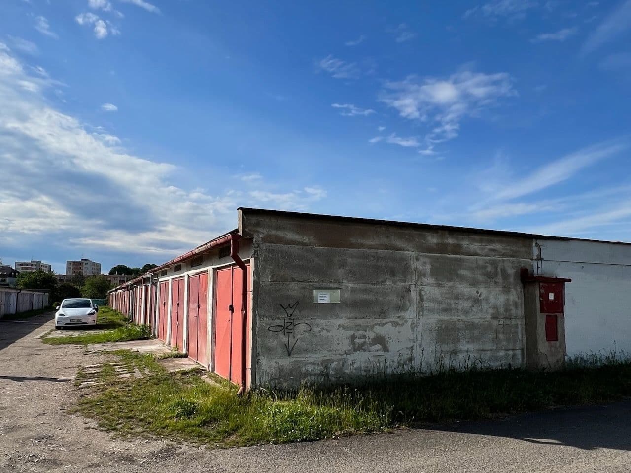 Pronájem garáže 19 m², U Mostku, Hradec Králové, Královéhradecký kraj Pronájem garáže 19 m², U Mostku, Hradec Králové, Královéhradecký kraj