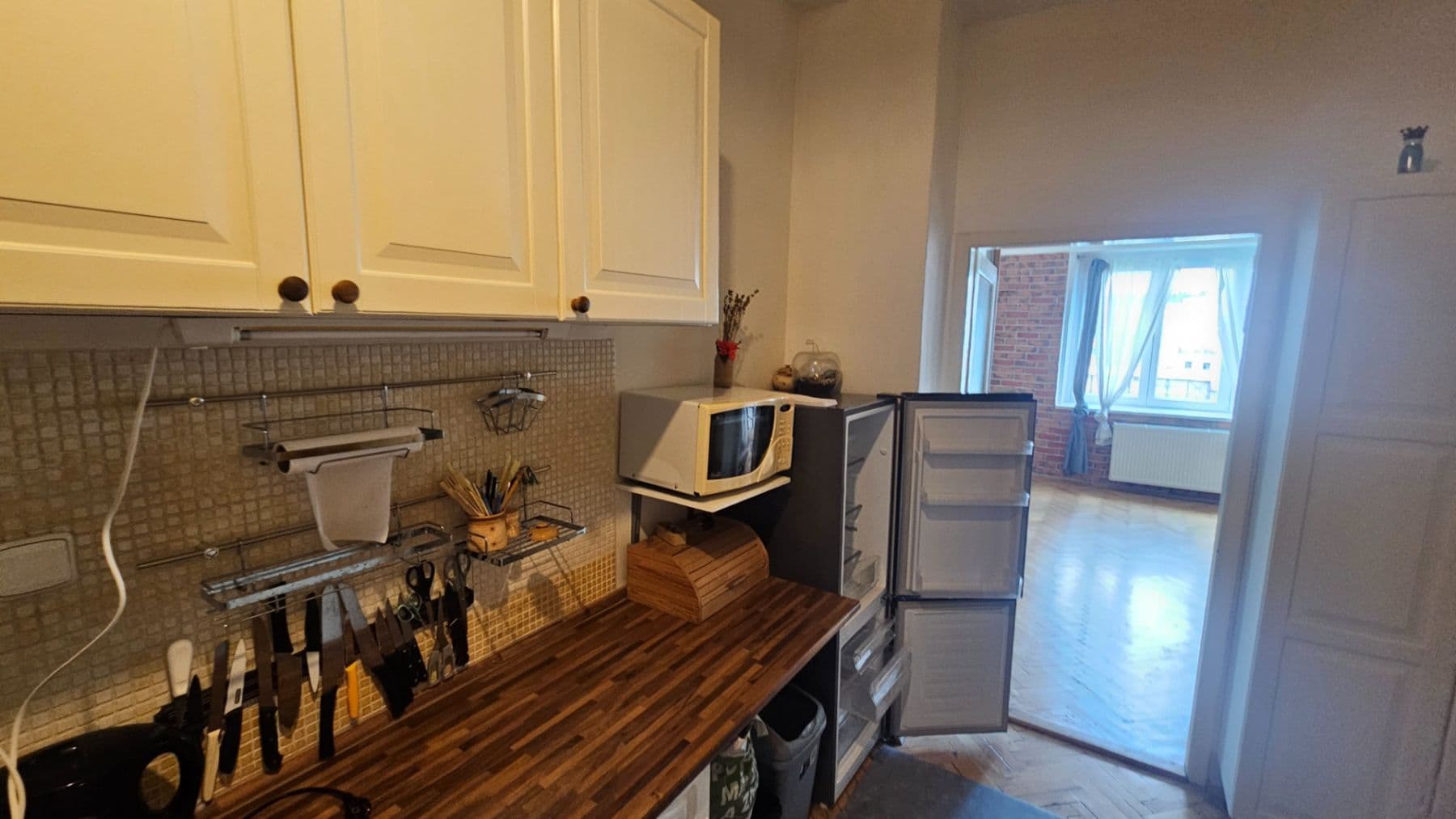 Pronájem bytu 2+1 53 m², Petrohradská, Praha, Praha Pronájem bytu 2+1 53 m², Petrohradská, Praha, Praha