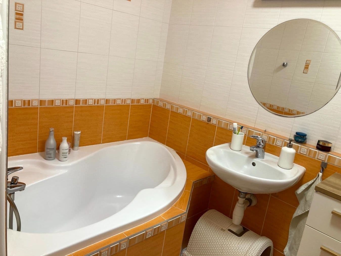 Pronájem bytu 2+kk 53 m², Václavkova, Hradec Králové, Královéhradecký kraj Pronájem bytu 2+kk 53 m², Václavkova, Hradec Králové, Královéhradecký kraj