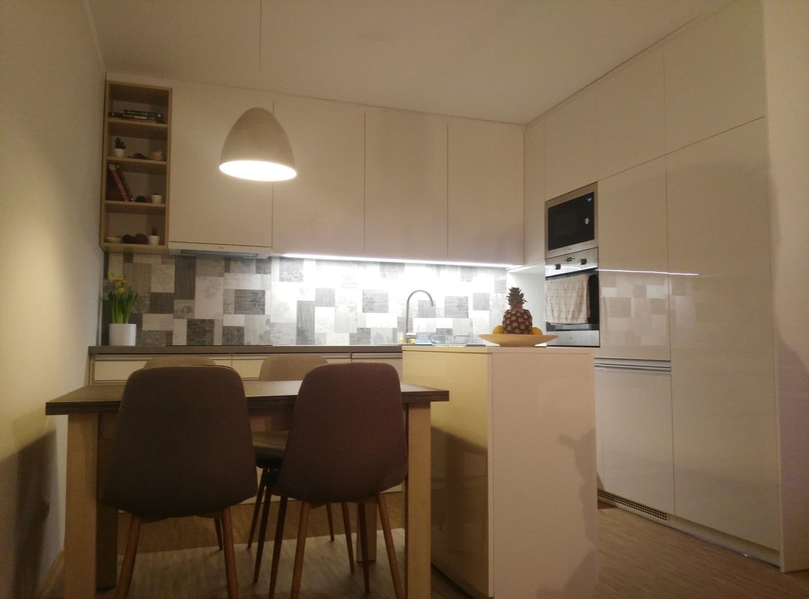 Pronájem bytu 2+kk 53 m², Václavkova, Hradec Králové, Královéhradecký kraj Pronájem bytu 2+kk 53 m², Václavkova, Hradec Králové, Královéhradecký kraj