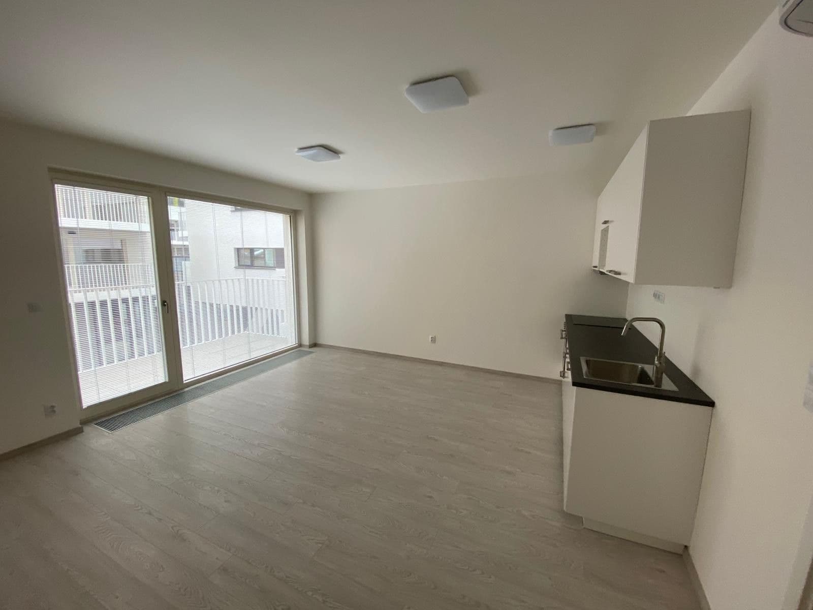 Pronájem bytu 1+kk 35 m², Křižíkova, Praha, Praha Pronájem bytu 1+kk 35 m², Křižíkova, Praha, Praha