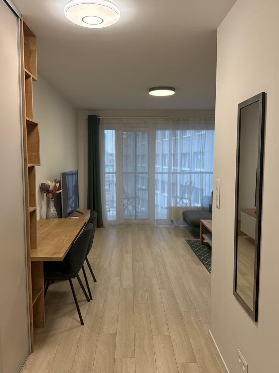 Pronájem bytu 1+1 36 m², Jarabinková, Ružinov, Bratislavský kraj Pronájem bytu 1+1 36 m², Jarabinková, Ružinov, Bratislavský kraj