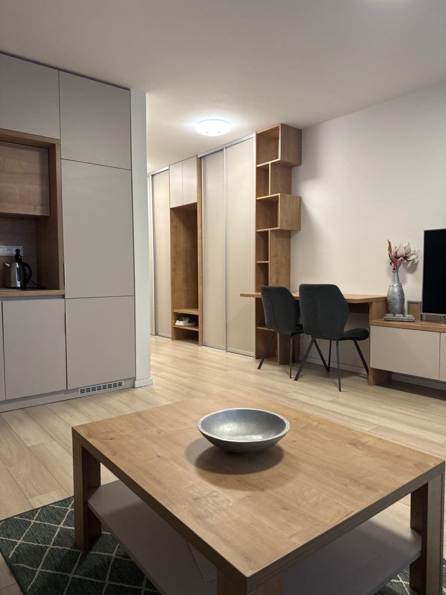 Pronájem bytu 1+1 36 m², Jarabinková, Ružinov, Bratislavský kraj Pronájem bytu 1+1 36 m², Jarabinková, Ružinov, Bratislavský kraj