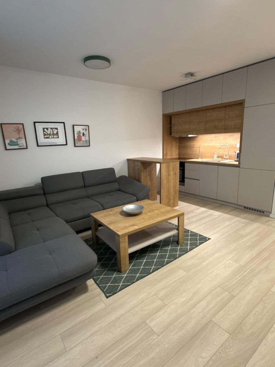 Pronájem bytu 1+1 36 m², Jarabinková, Ružinov, Bratislavský kraj Pronájem bytu 1+1 36 m², Jarabinková, Ružinov, Bratislavský kraj