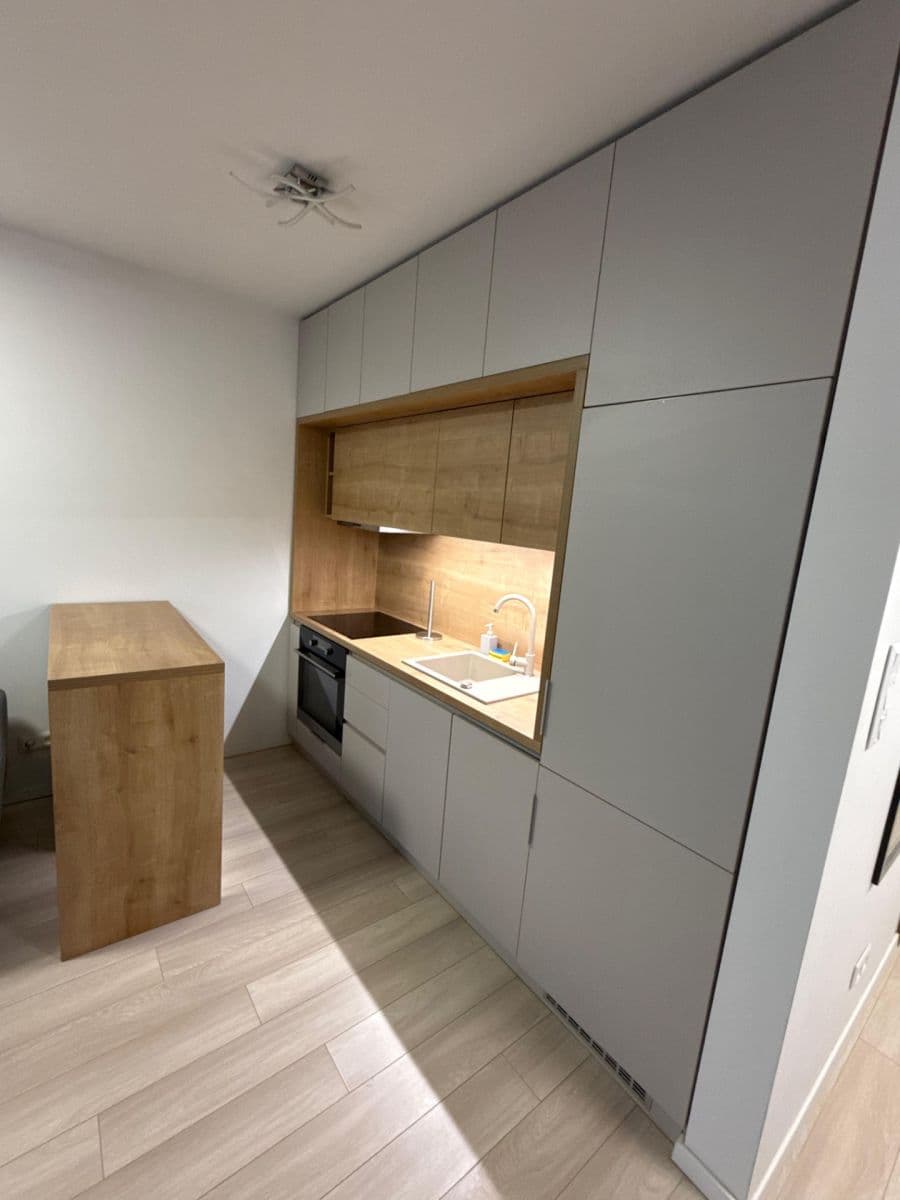 Pronájem bytu 1+1 36 m², Jarabinková, Ružinov, Bratislavský kraj Pronájem bytu 1+1 36 m², Jarabinková, Ružinov, Bratislavský kraj