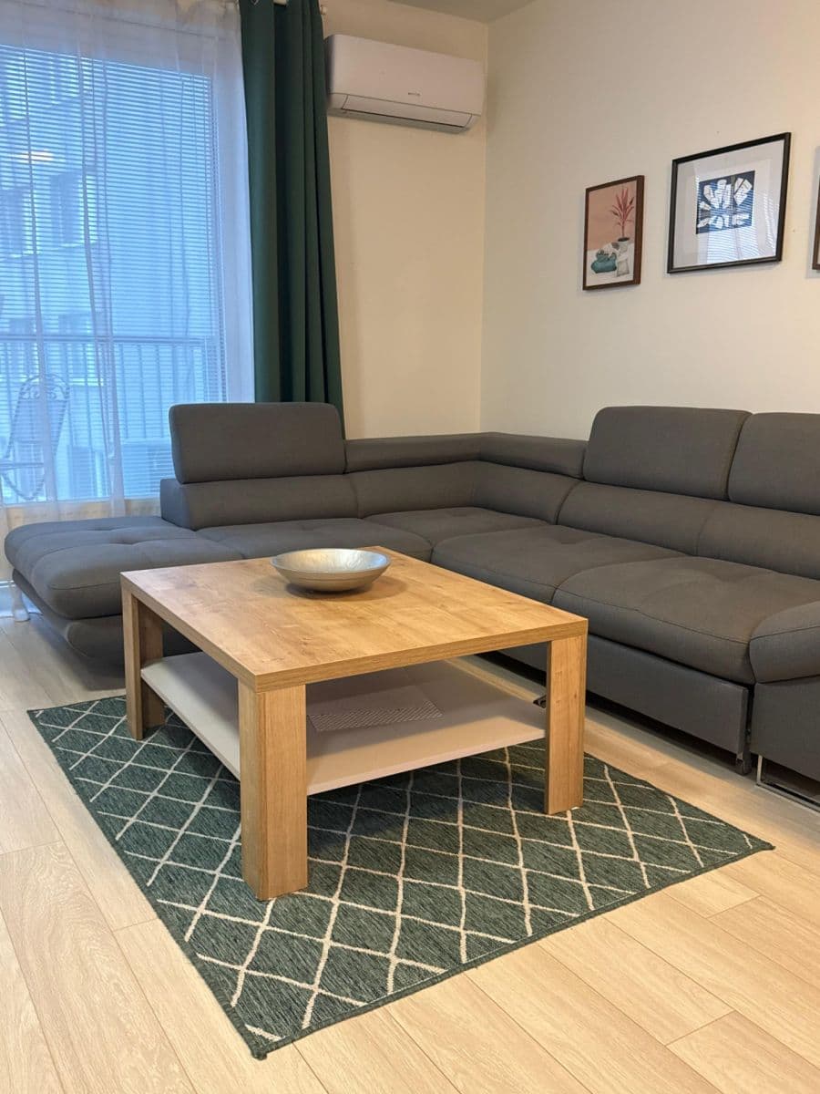 Pronájem bytu 1+1 36 m², Jarabinková, Ružinov, Bratislavský kraj Pronájem bytu 1+1 36 m², Jarabinková, Ružinov, Bratislavský kraj