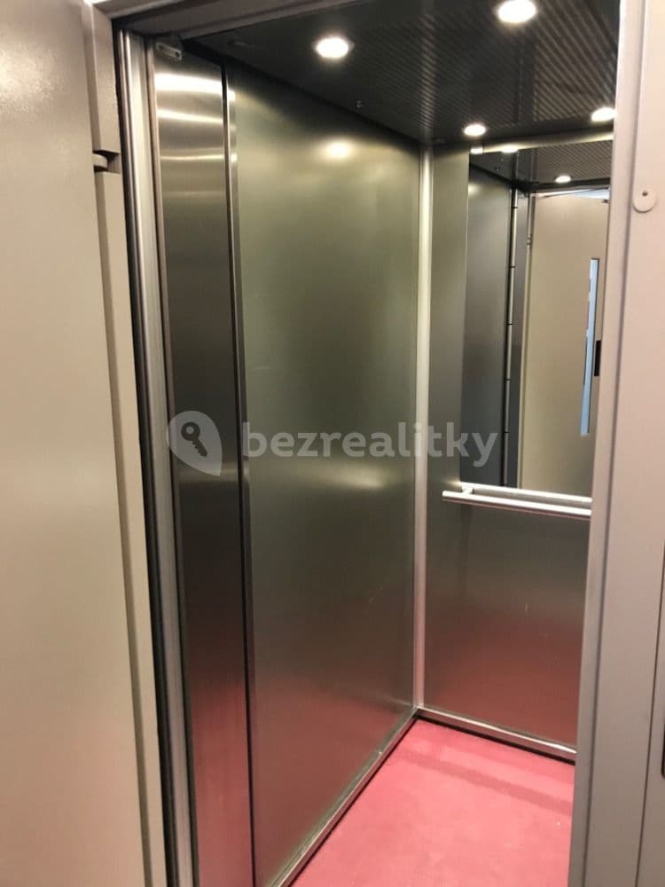 Pronájem bytu 2+1 60 m², Nešporova, Olomouc, Olomoucký kraj Pronájem bytu 2+1 60 m², Nešporova, Olomouc, Olomoucký kraj