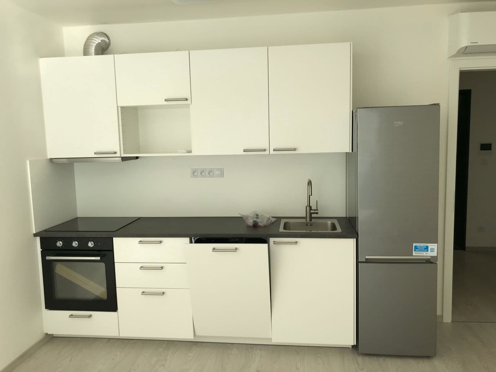 Pronájem bytu 1+kk 41 m², Křižíkova, Praha, Praha Pronájem bytu 1+kk 41 m², Křižíkova, Praha, Praha