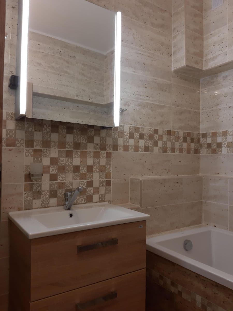 Pronájem bytu 2+1 43 m², Devínska Nová Ves, Bratislavský kraj Pronájem bytu 2+1 43 m², Devínska Nová Ves, Bratislavský kraj