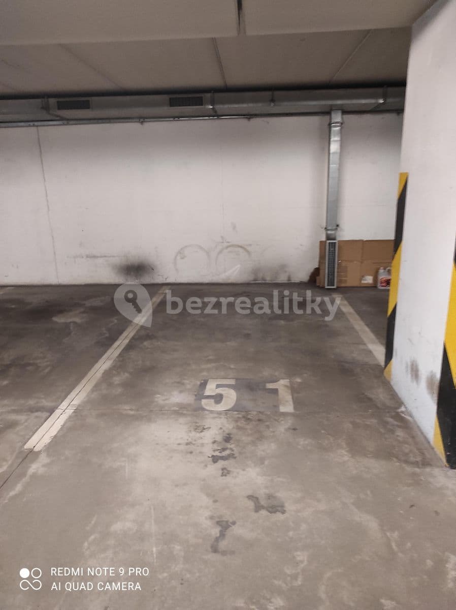Pronájem garáže 14 m², Záběhlická, Praha, Praha Pronájem garáže 14 m², Záběhlická, Praha, Praha