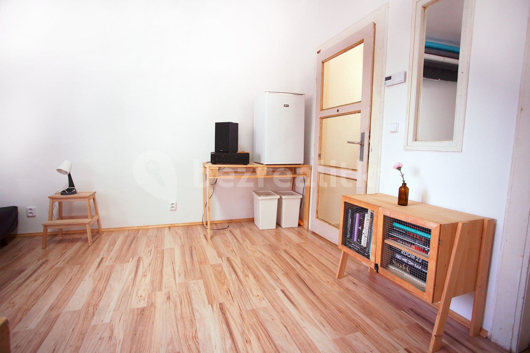 Pronájem bytu 1+kk 28 m², Adamovská, Praha, Praha Pronájem bytu 1+kk 28 m², Adamovská, Praha, Praha