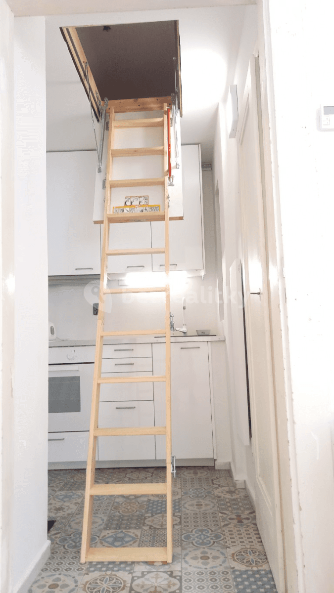 Pronájem bytu 1+kk 28 m², Adamovská, Praha, Praha Pronájem bytu 1+kk 28 m², Adamovská, Praha, Praha