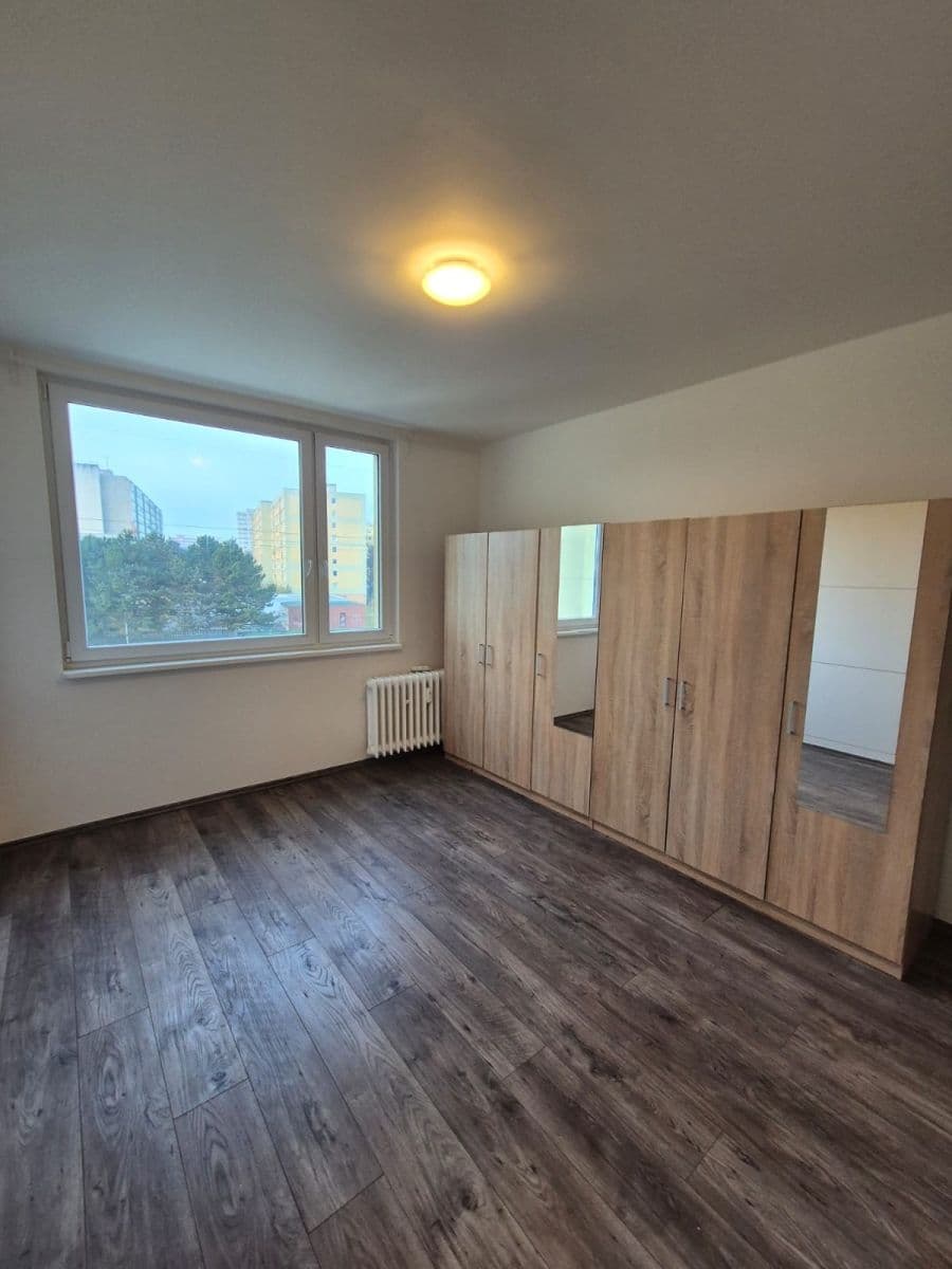 Pronájem bytu 3+kk 78 m², Proutěná, Praha, Praha Pronájem bytu 3+kk 78 m², Proutěná, Praha, Praha
