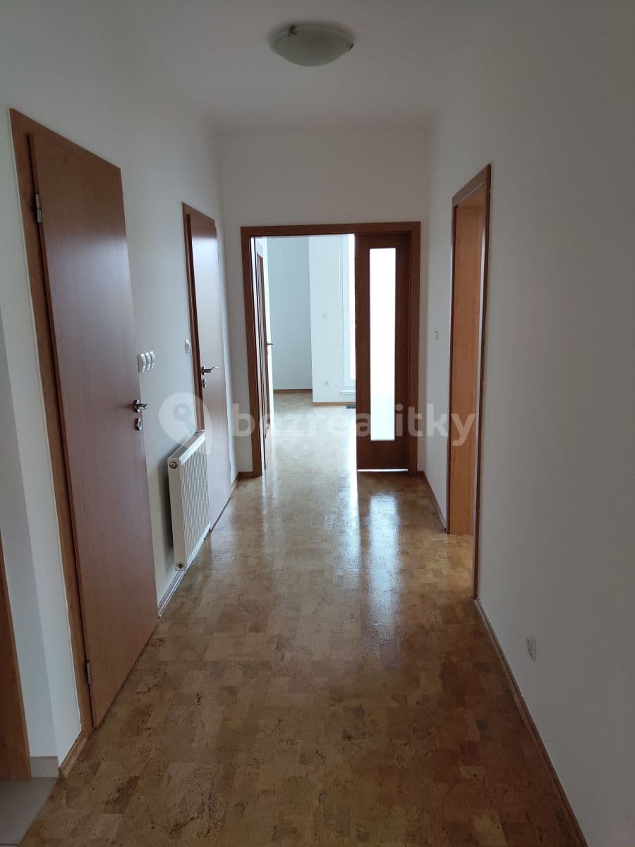 Pronájem bytu 4+kk 85 m², V Zahradách, Beroun, Středočeský kraj Pronájem bytu 4+kk 85 m², V Zahradách, Beroun, Středočeský kraj