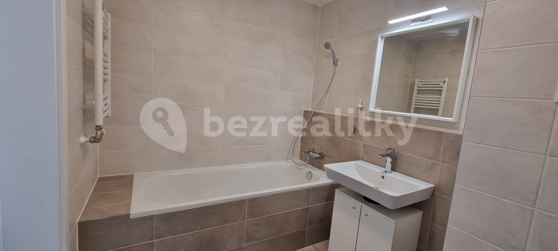 Pronájem bytu 2+1 47 m², Na križovatkách, Ružinov, Bratislavský kraj Pronájem bytu 2+1 47 m², Na križovatkách, Ružinov, Bratislavský kraj