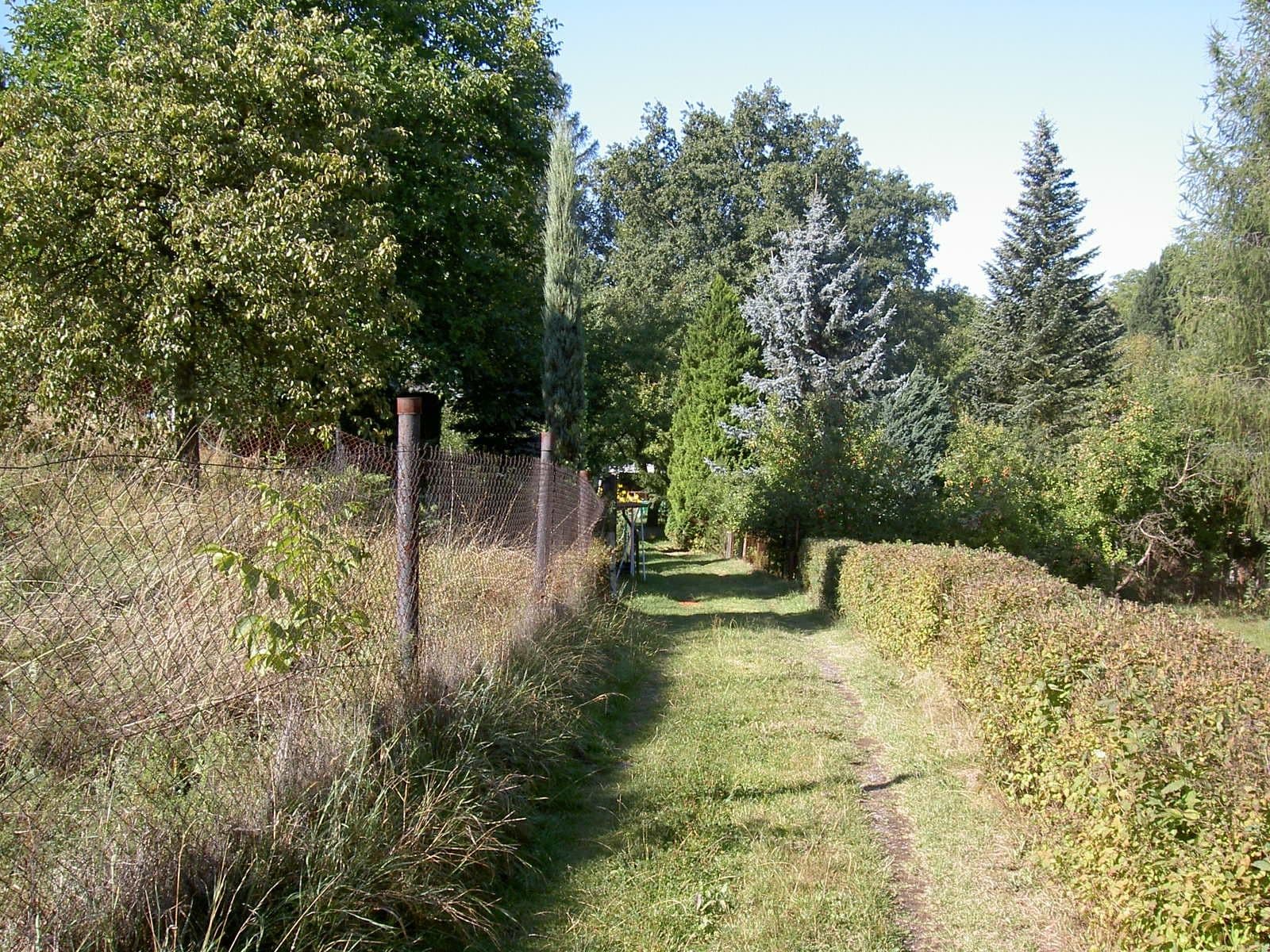 Prodej pozemku 1.171 m², Obecní, Březí, Středočeský kraj Prodej pozemku 1.171 m², Obecní, Březí, Středočeský kraj