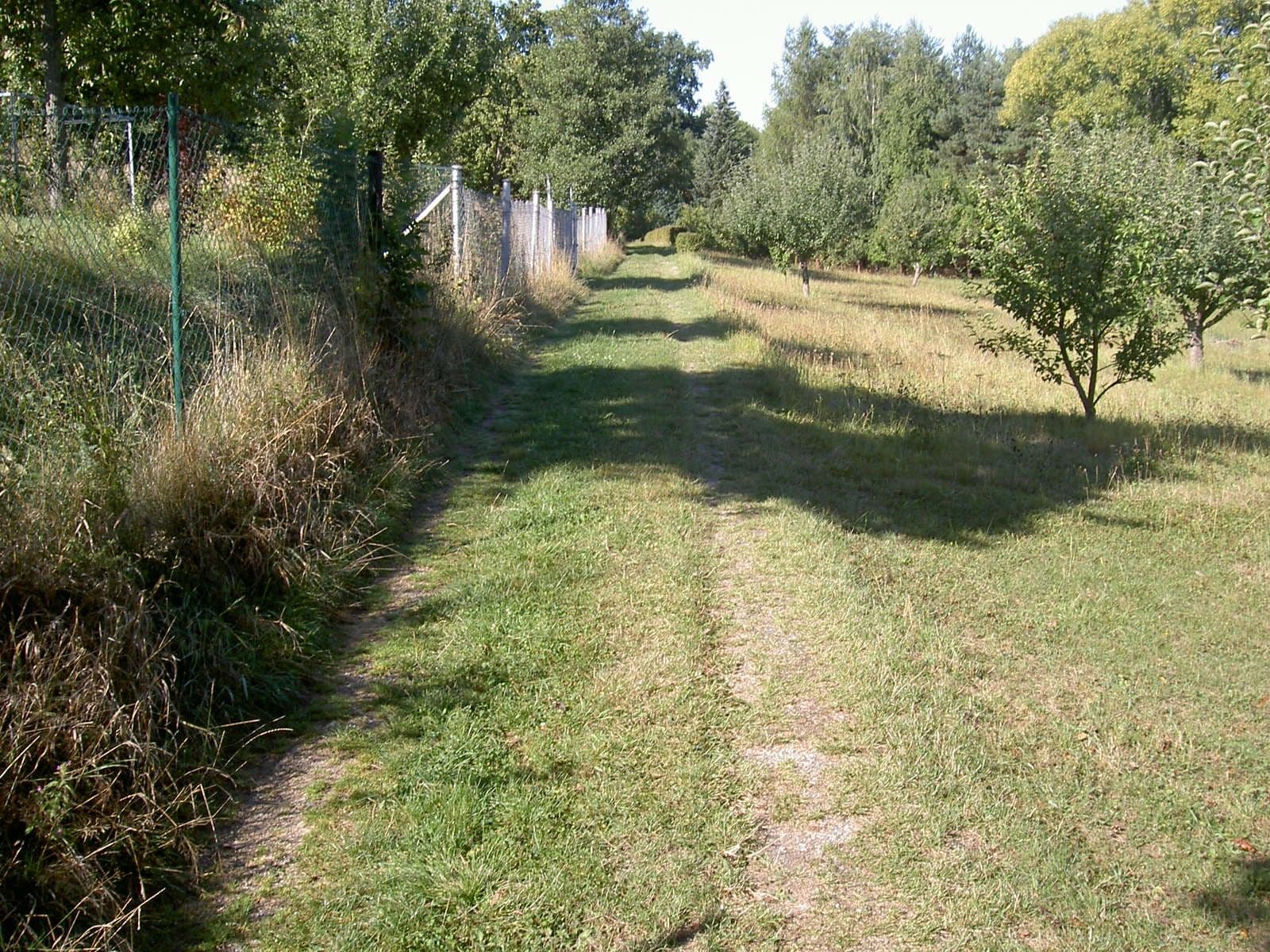 Prodej pozemku 1.171 m², Obecní, Březí, Středočeský kraj Prodej pozemku 1.171 m², Obecní, Březí, Středočeský kraj