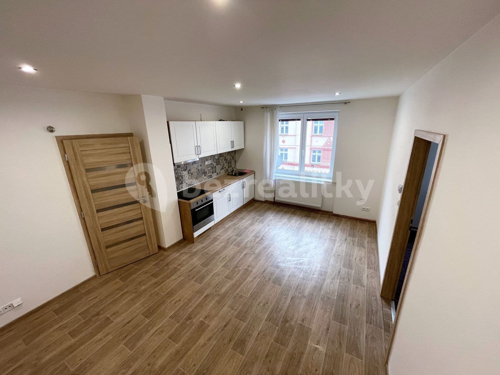 Pronájem bytu 2+kk 48 m², Úslavská, Plzeň, Plzeňský kraj Pronájem bytu 2+kk 48 m², Úslavská, Plzeň, Plzeňský kraj