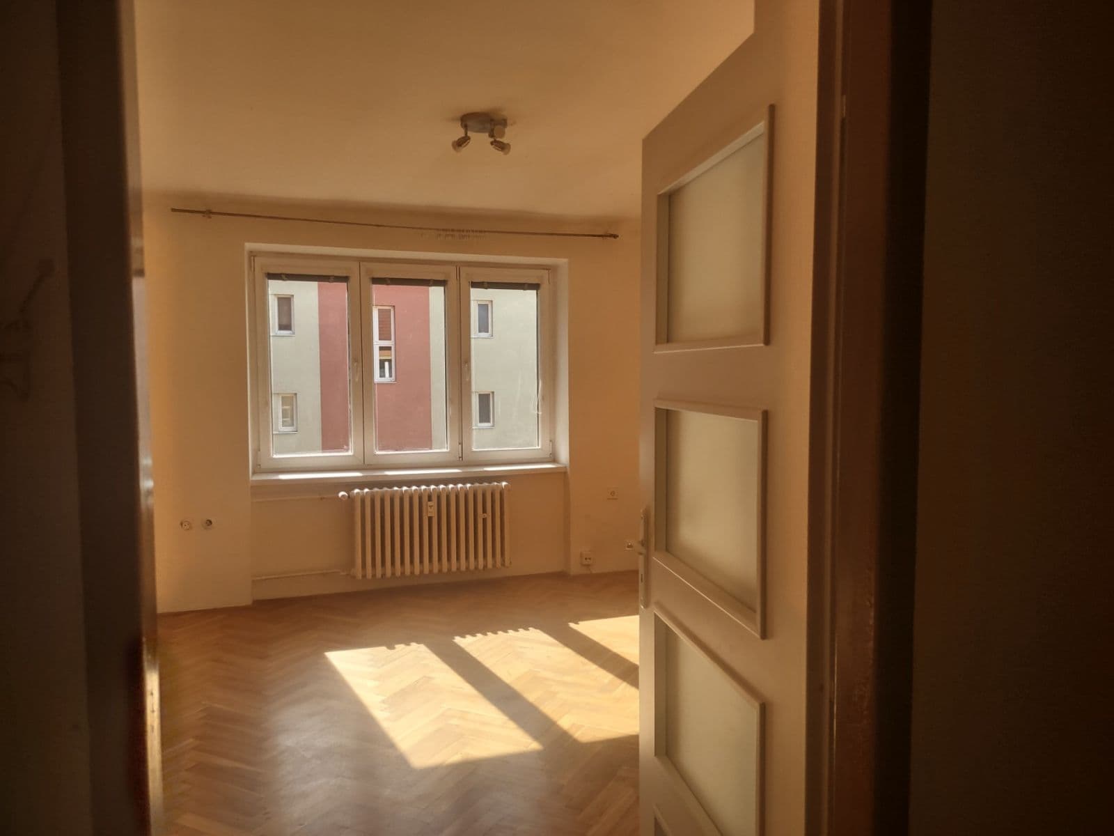 Pronájem bytu 2+1 50 m², Smetáčkova, Slaný, Středočeský kraj Pronájem bytu 2+1 50 m², Smetáčkova, Slaný, Středočeský kraj