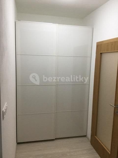 Pronájem bytu 1+1 47 m², Železničního pluku, Pardubice, Pardubický kraj Pronájem bytu 1+1 47 m², Železničního pluku, Pardubice, Pardubický kraj