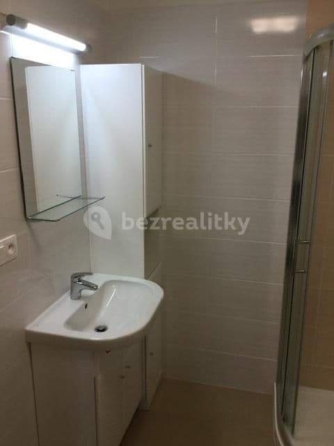 Pronájem bytu 1+1 47 m², Železničního pluku, Pardubice, Pardubický kraj Pronájem bytu 1+1 47 m², Železničního pluku, Pardubice, Pardubický kraj