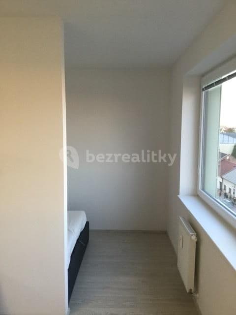 Pronájem bytu 1+1 47 m², Železničního pluku, Pardubice, Pardubický kraj Pronájem bytu 1+1 47 m², Železničního pluku, Pardubice, Pardubický kraj